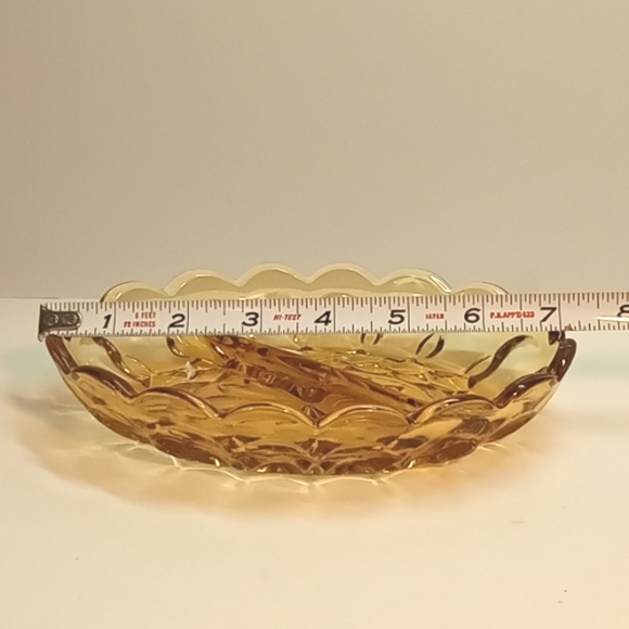 "new item" vintage Indiana Glass amber yellow starburst 2 section bowl. No flaws - Picture 6 of 7